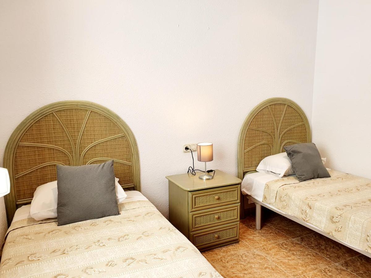 Luna Beach Seafront Marbella Bagian luar foto