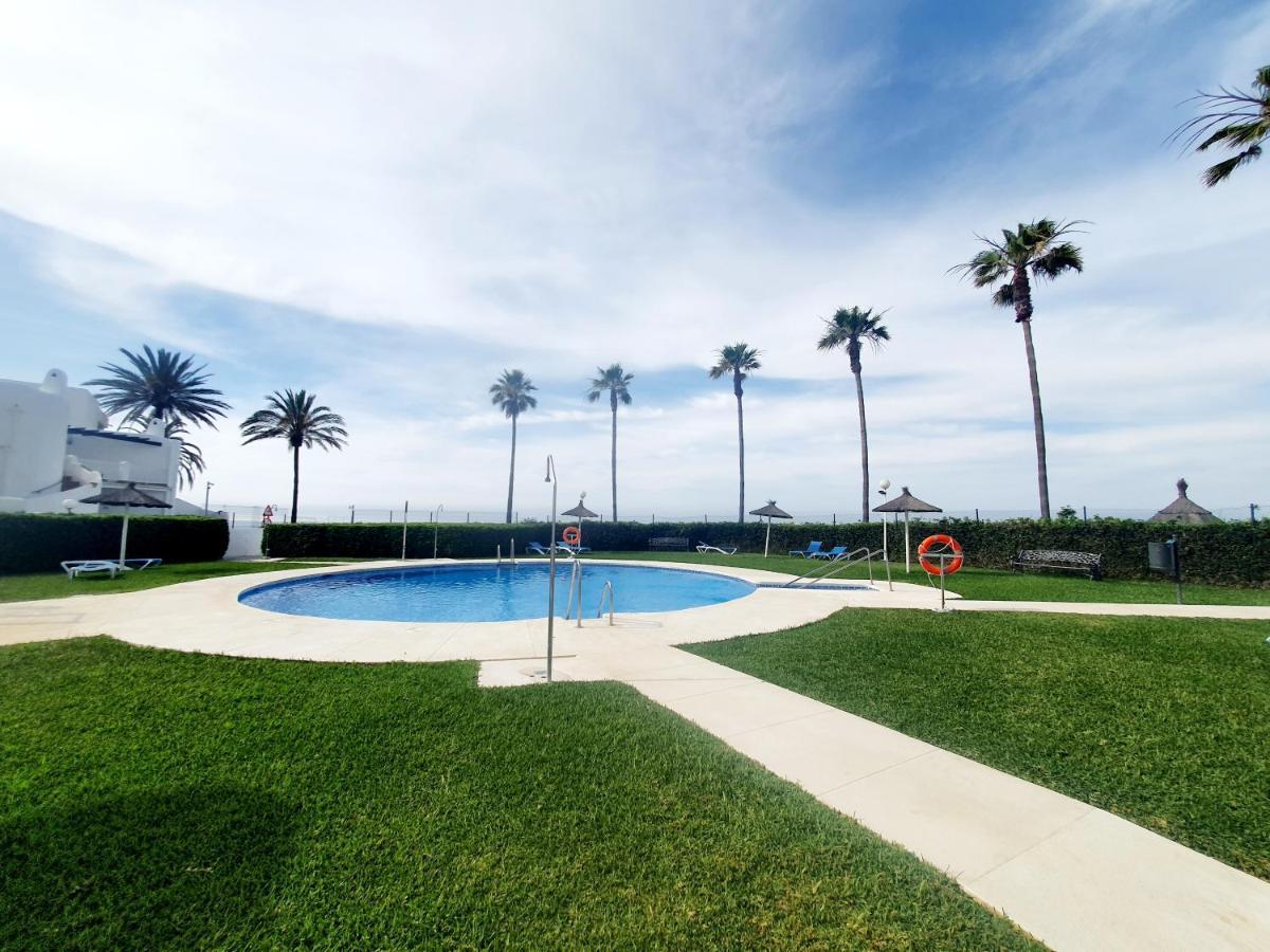 Luna Beach Seafront Marbella Bagian luar foto